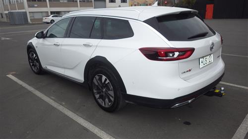 HOLDEN COMMODORE STATIONWAGON 2018-CURRENT